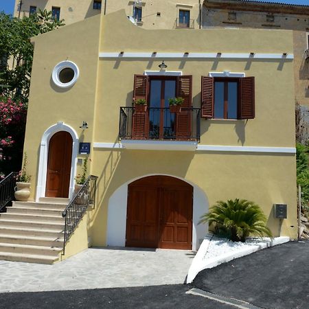 Porta Marina Guest Rooms Scalea Eksteriør bilde