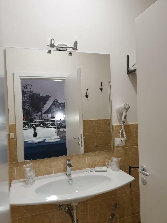 Porta Marina Guest Rooms Scalea Eksteriør bilde