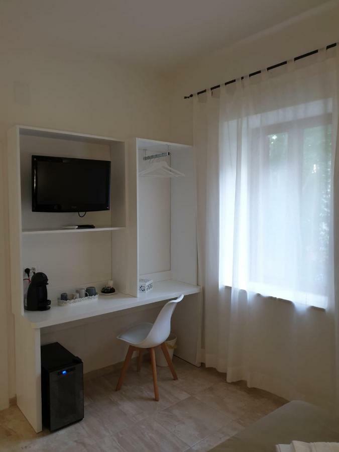 Porta Marina Guest Rooms Scalea Eksteriør bilde