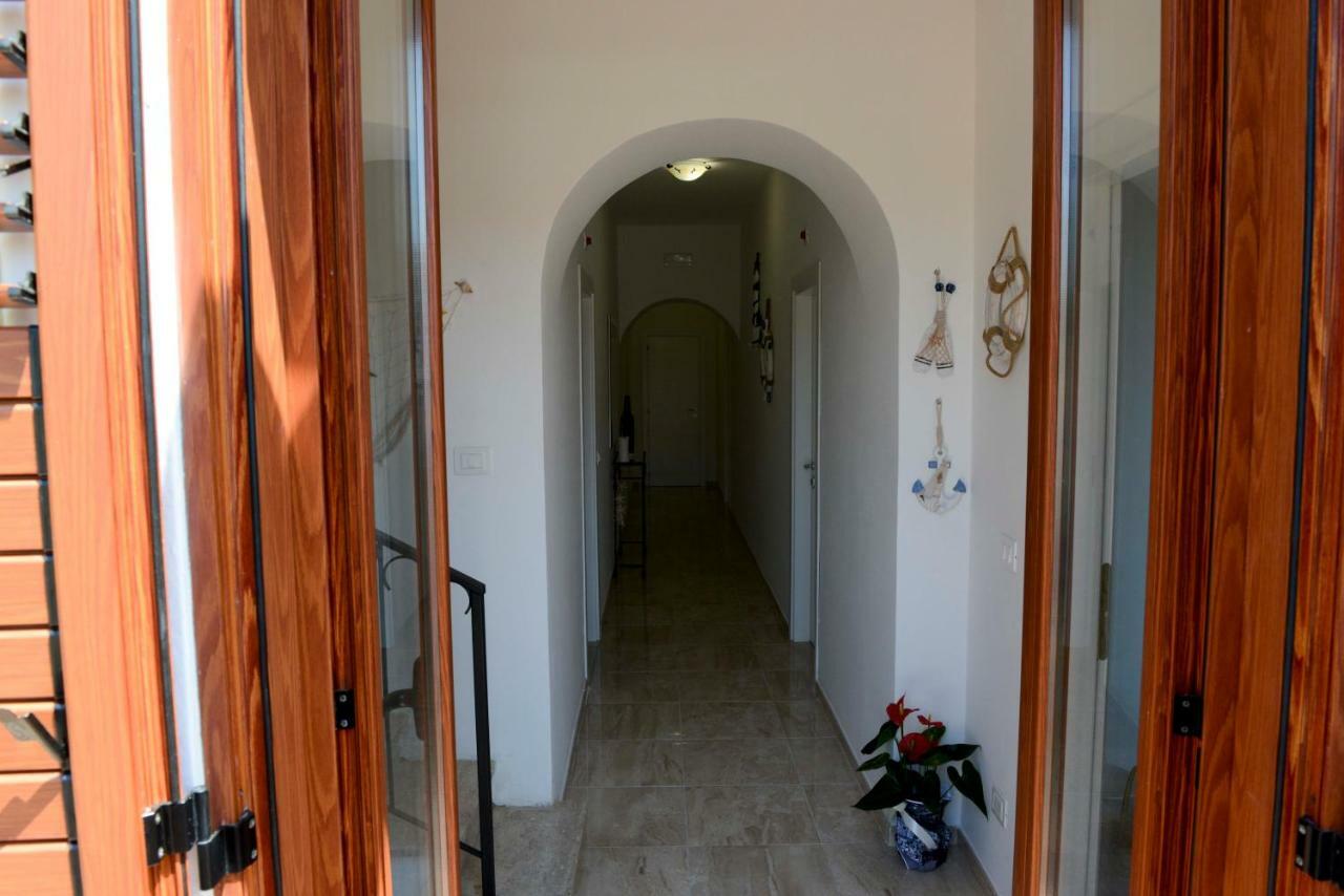 Porta Marina Guest Rooms Scalea Eksteriør bilde