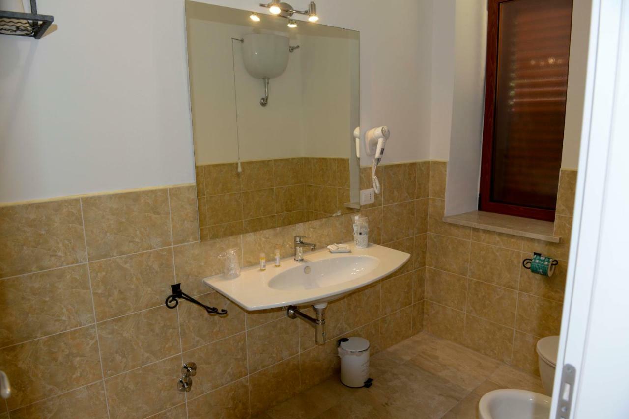 Porta Marina Guest Rooms Scalea Eksteriør bilde