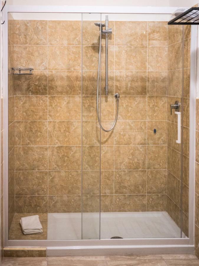 Porta Marina Guest Rooms Scalea Eksteriør bilde